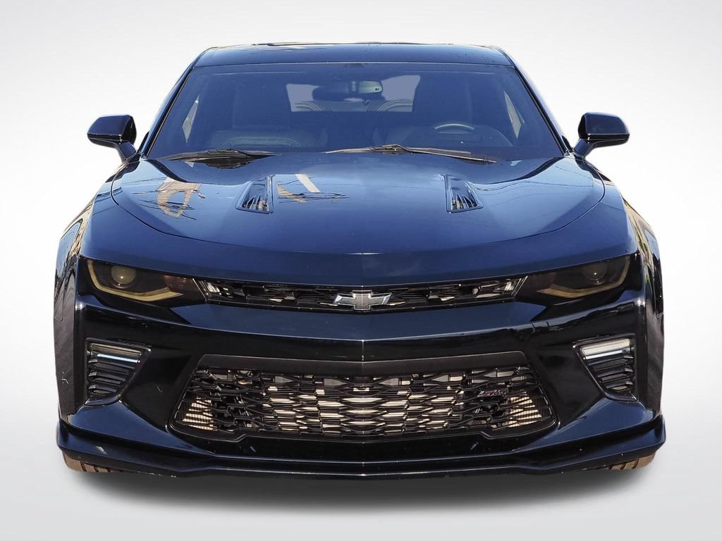 Used 2016 Chevrolet Camaro SS RWD image 2