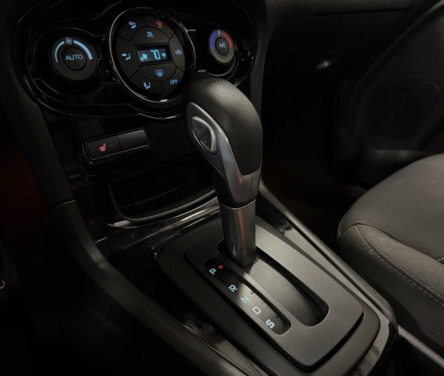 Used 2014 Ford Fiesta SE w/ Equipment Group 201B image 20