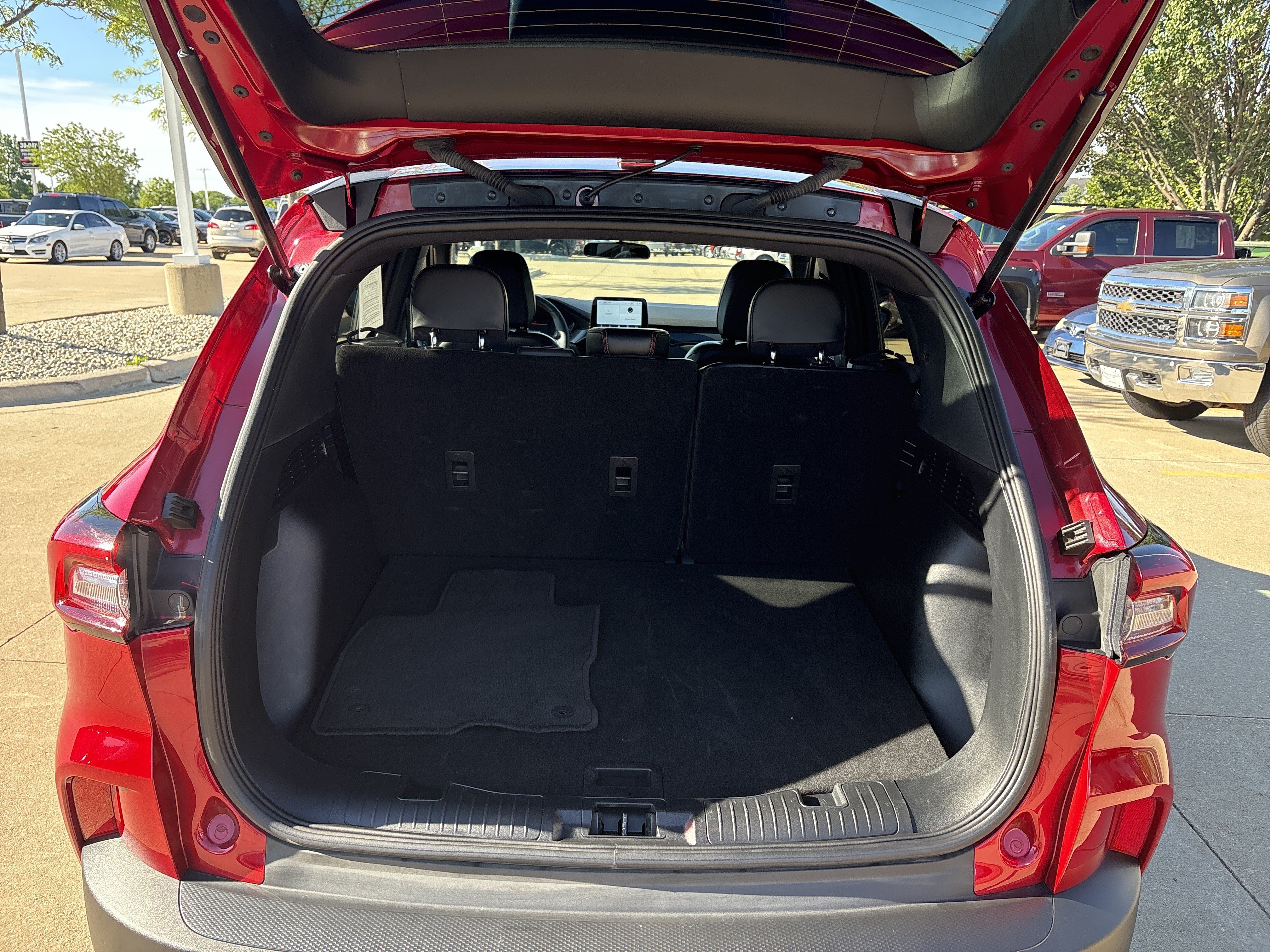 Used 2025 Ford Escape ST-Line FWD image 11