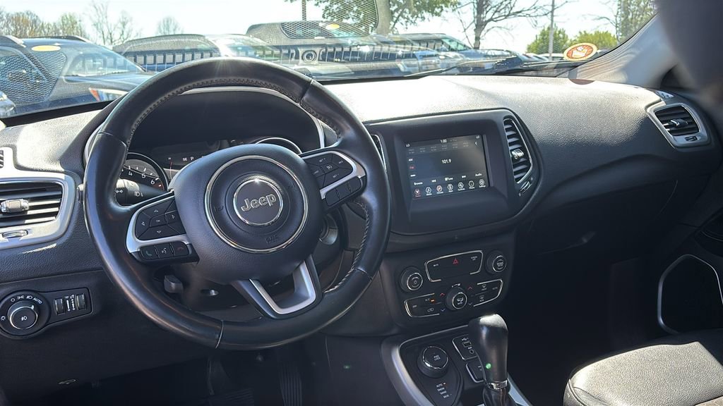 Used 2020 Jeep Compass Latitude w/ Cold Weather Group image 13