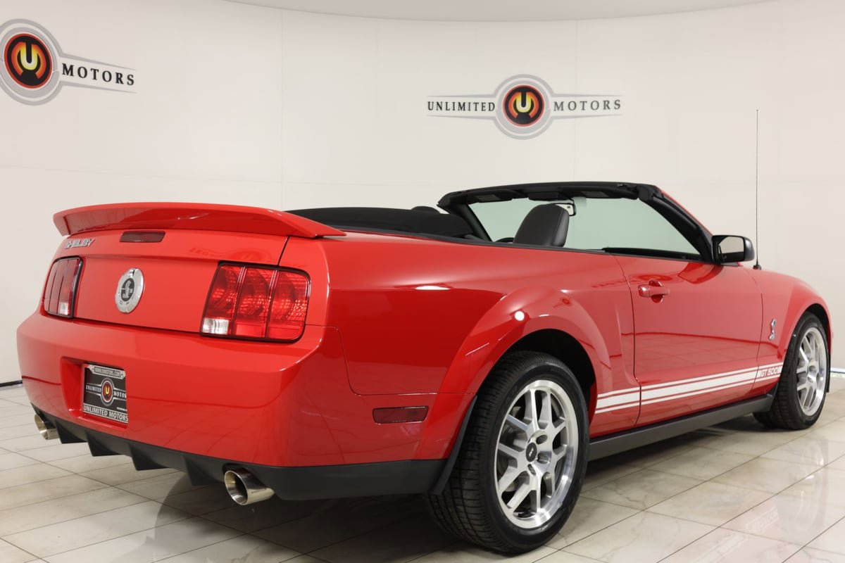 Used 2007 Ford Mustang Shelby GT500 RWD image 3