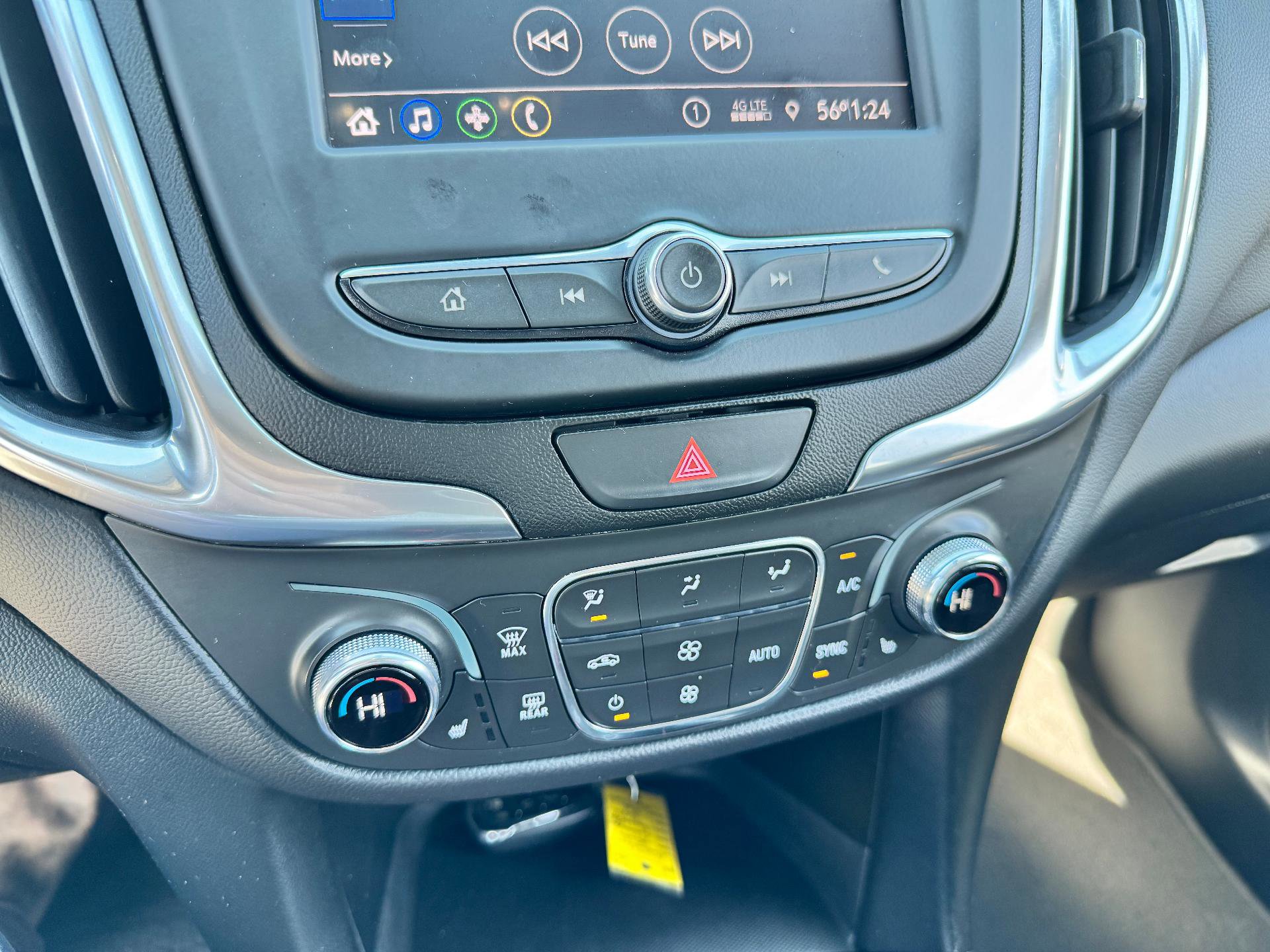 Used 2021 Chevrolet Equinox LT image 33