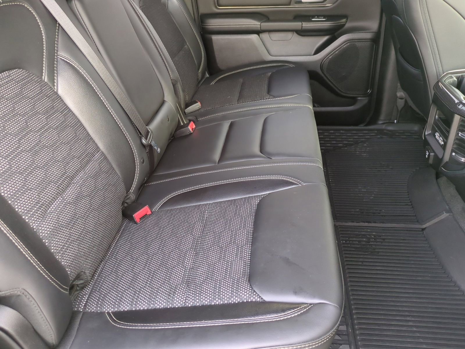 Used 2020 RAM 1500 Sport w/ Level 2 Equipment Goup w/2_L AWD/4WD image 24