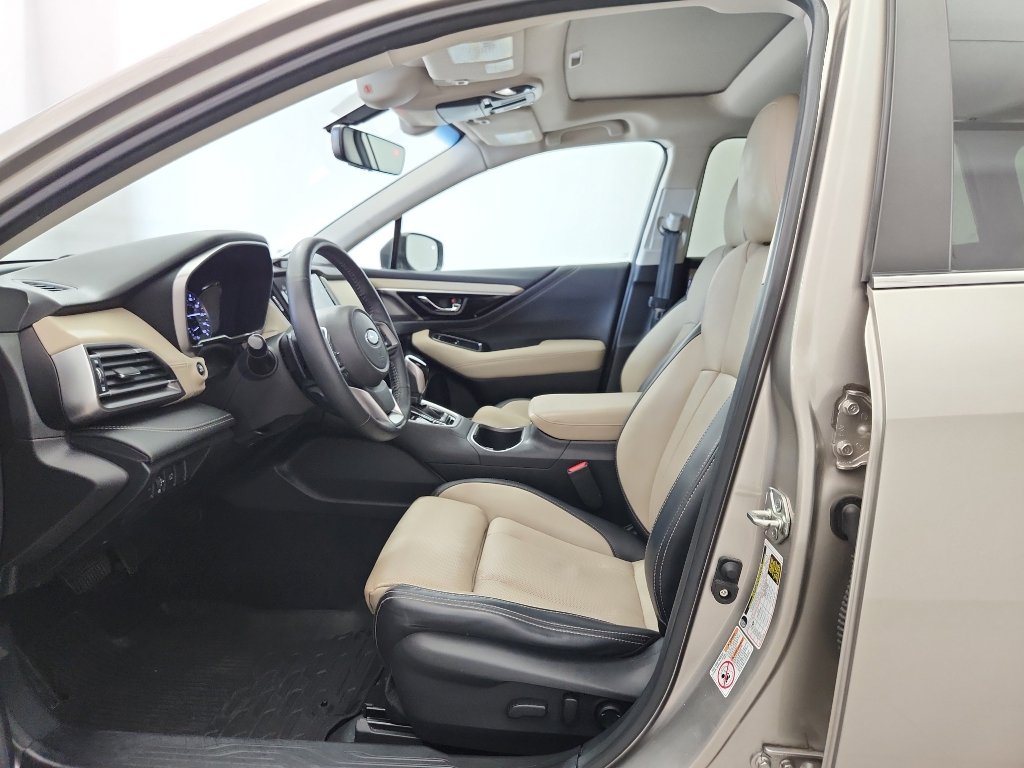 Used 2020 Subaru Outback Limited AWD/4WD image 6