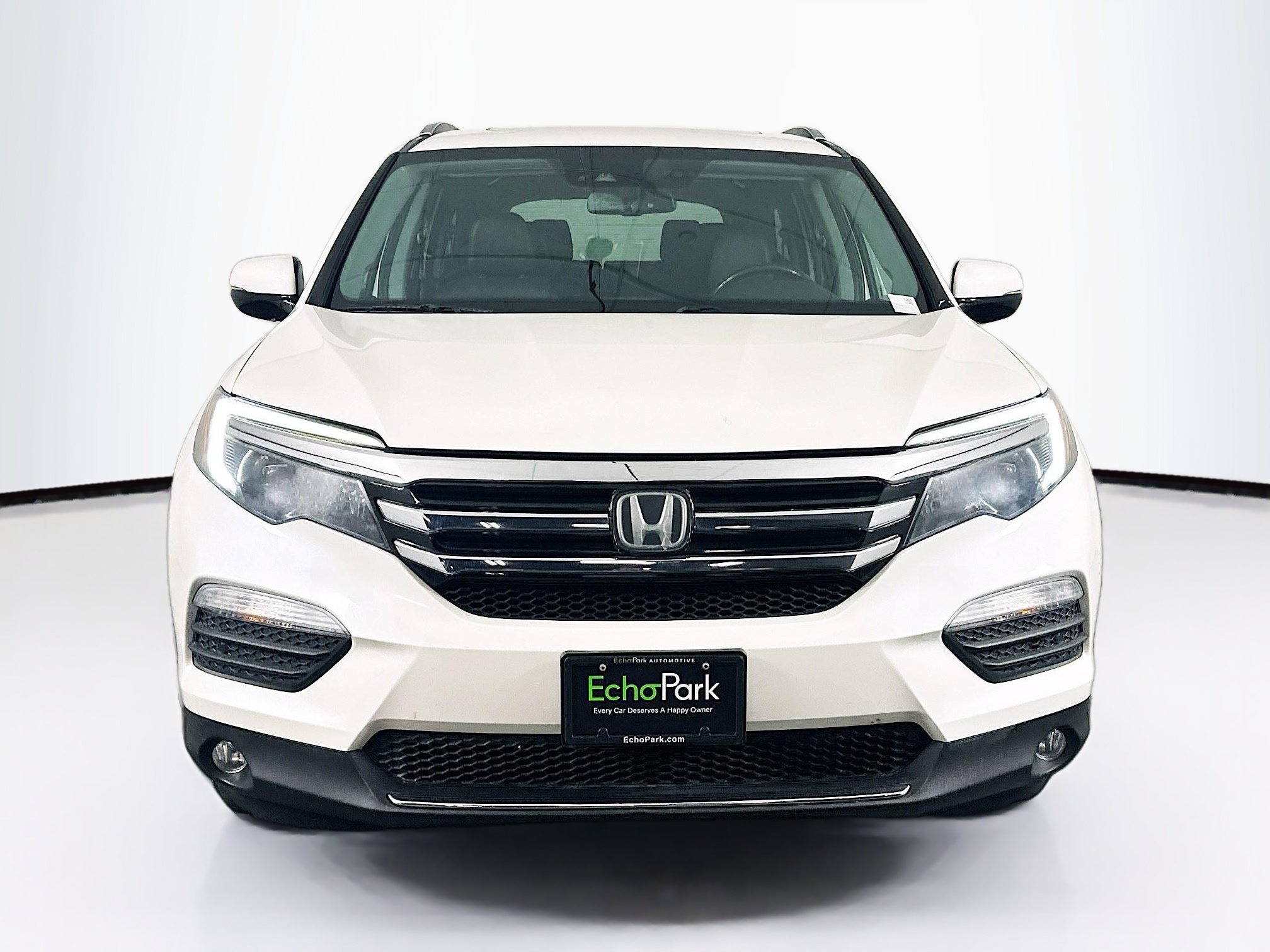 Used 2018 Honda Pilot Elite image 2