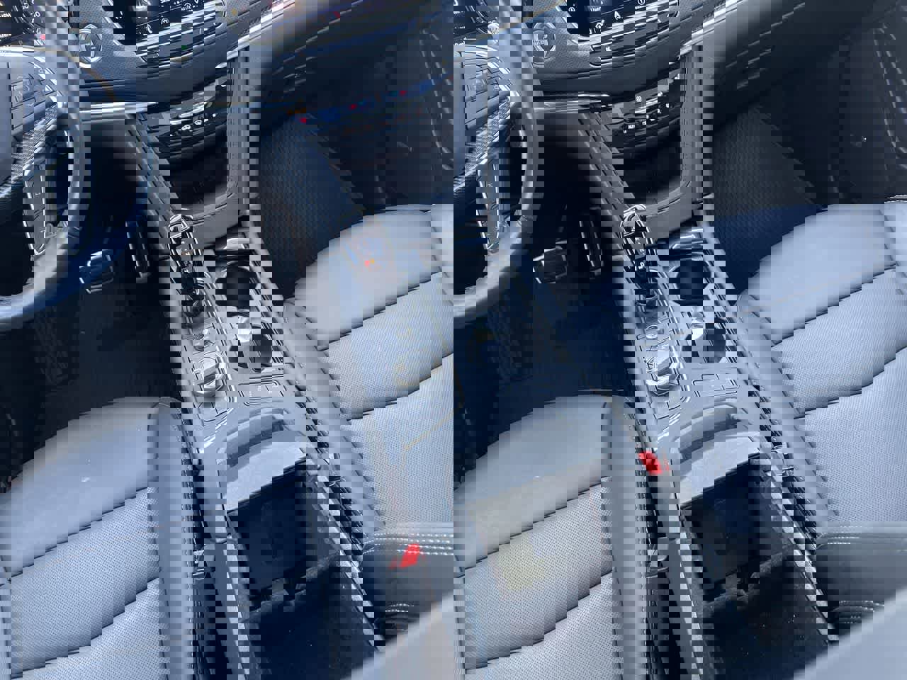 Used 2024 Cadillac XT5 Sportv w/ Technology Package AWD/4WD image 27