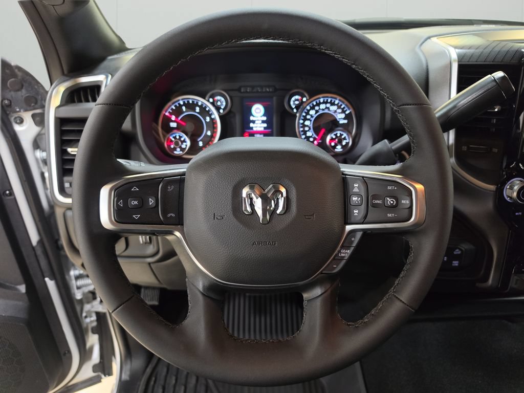 New 2026 RAM 2500 Big Horn AWD/4WD image 20