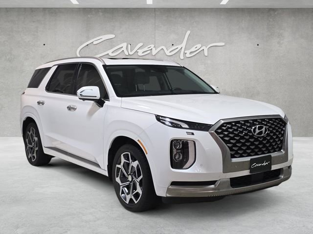 Used 2022 Hyundai Palisade Calligraphy w/ Winter Package FWD image 2