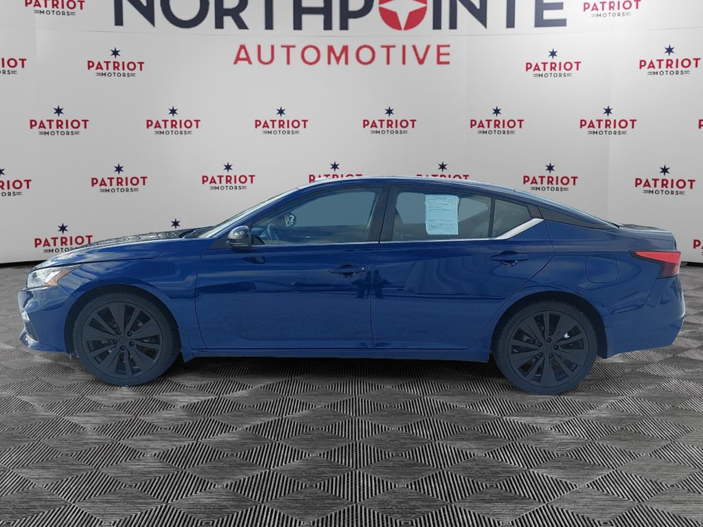 Used 2020 Nissan Altima 2.5 SR w/ Premium Package AWD/4WD image 3