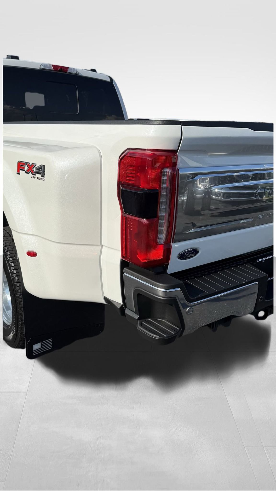 Used 2024 Ford F350 King Ranch w/ Chrome Package image 13