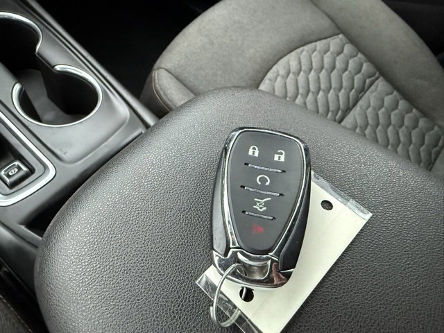 Used 2018 Chevrolet Equinox LT image 23