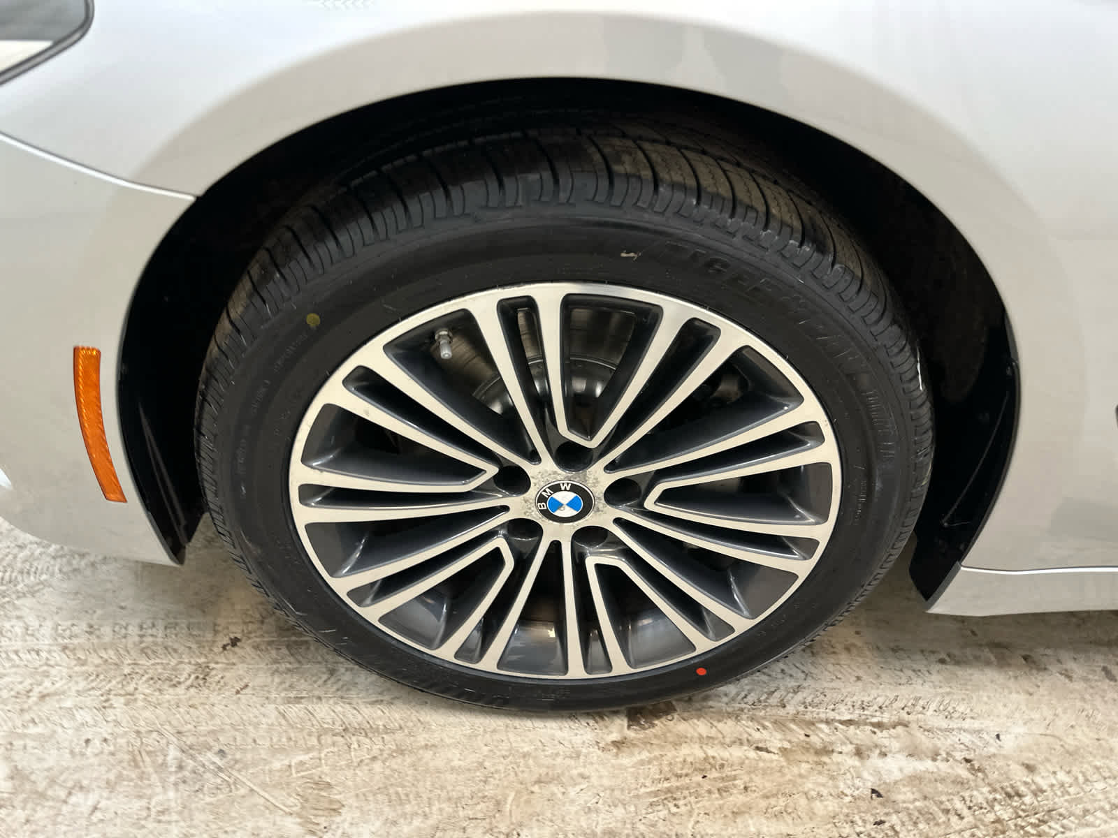 Used 2019 BMW 530i xDrive w/ Convenience Package image 12