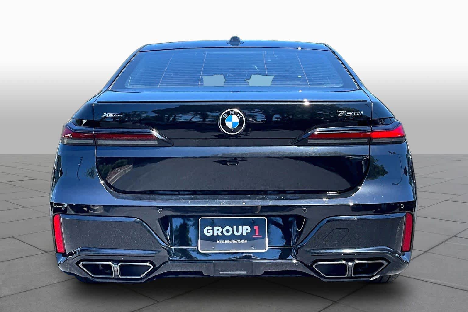 Certified 2024 BMW 760i xDrive AWD/4WD image 5