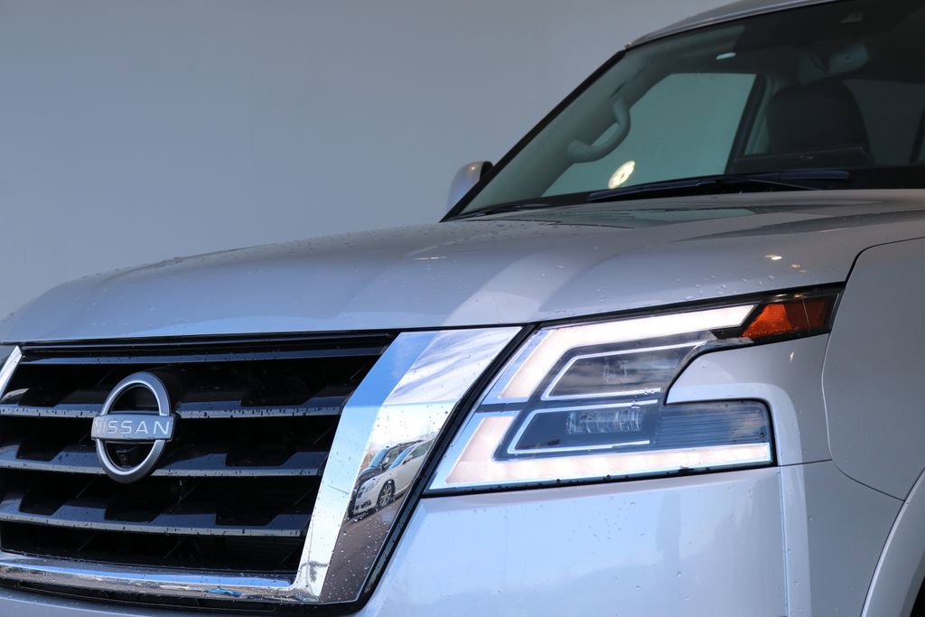 Used 2024 Nissan Armada SL image 11