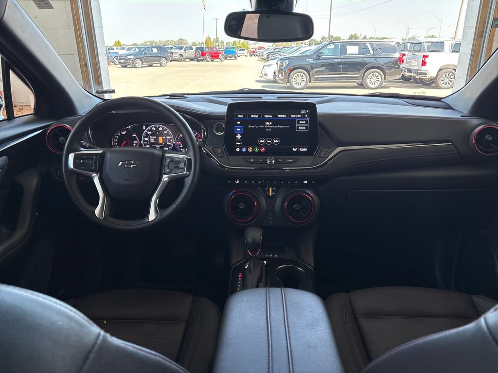 Used 2025 Chevrolet Blazer RS FWD image 15