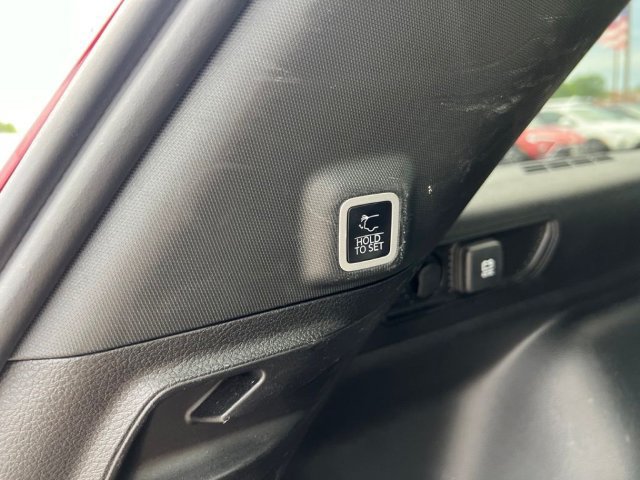 Used 2024 Jeep Grand Cherokee Altitude AWD/4WD image 13