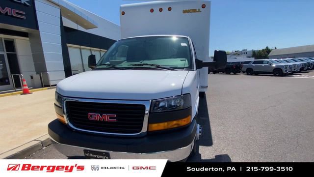 New 2026 GMC Savana 3500 w/ Power Convenience Package RWD image 3