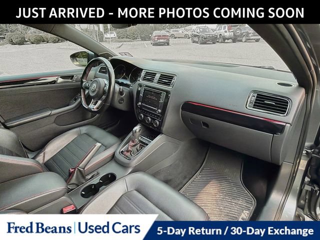 Used 2017 Volkswagen Jetta GLI FWD image 8
