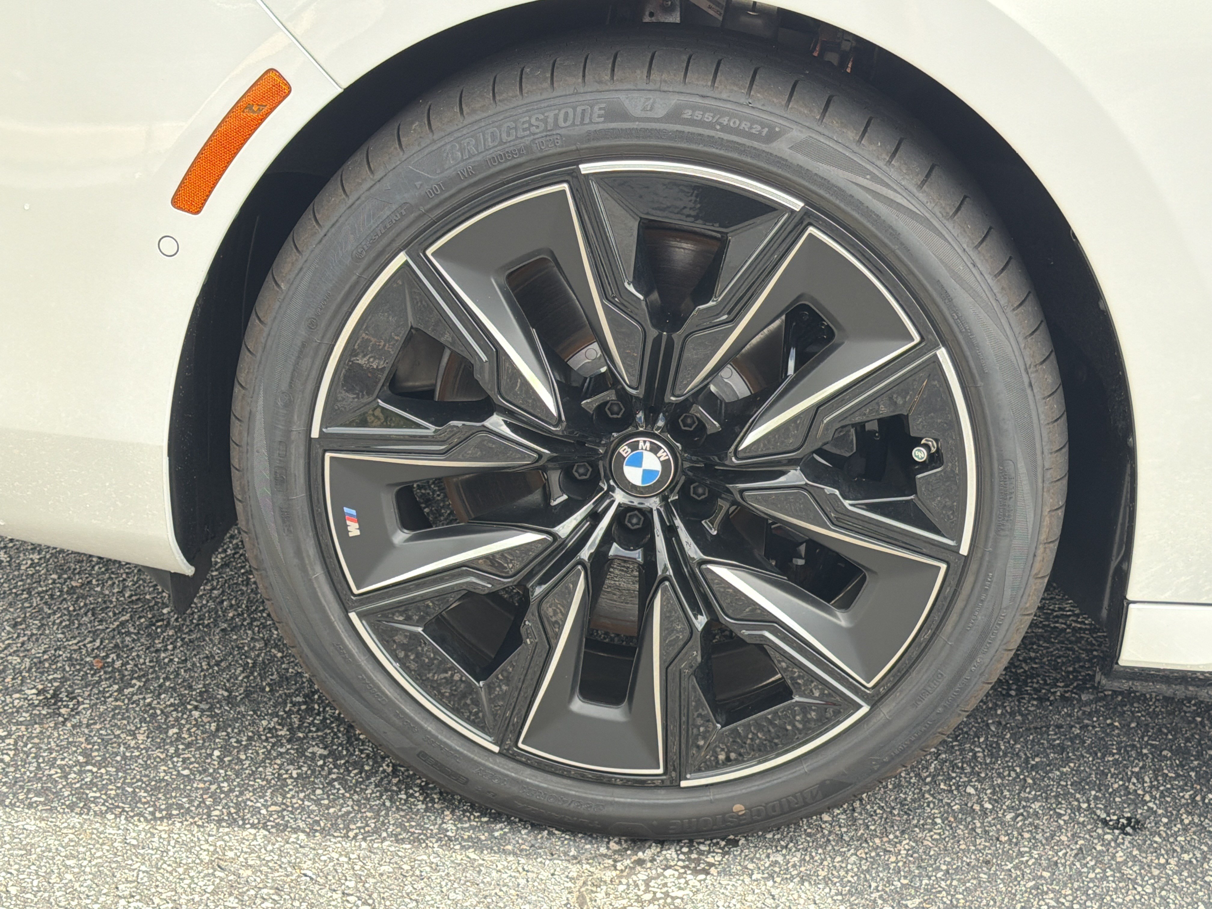 New 2026 BMW i7 xDrive60 w/ Executive Package AWD/4WD image 26