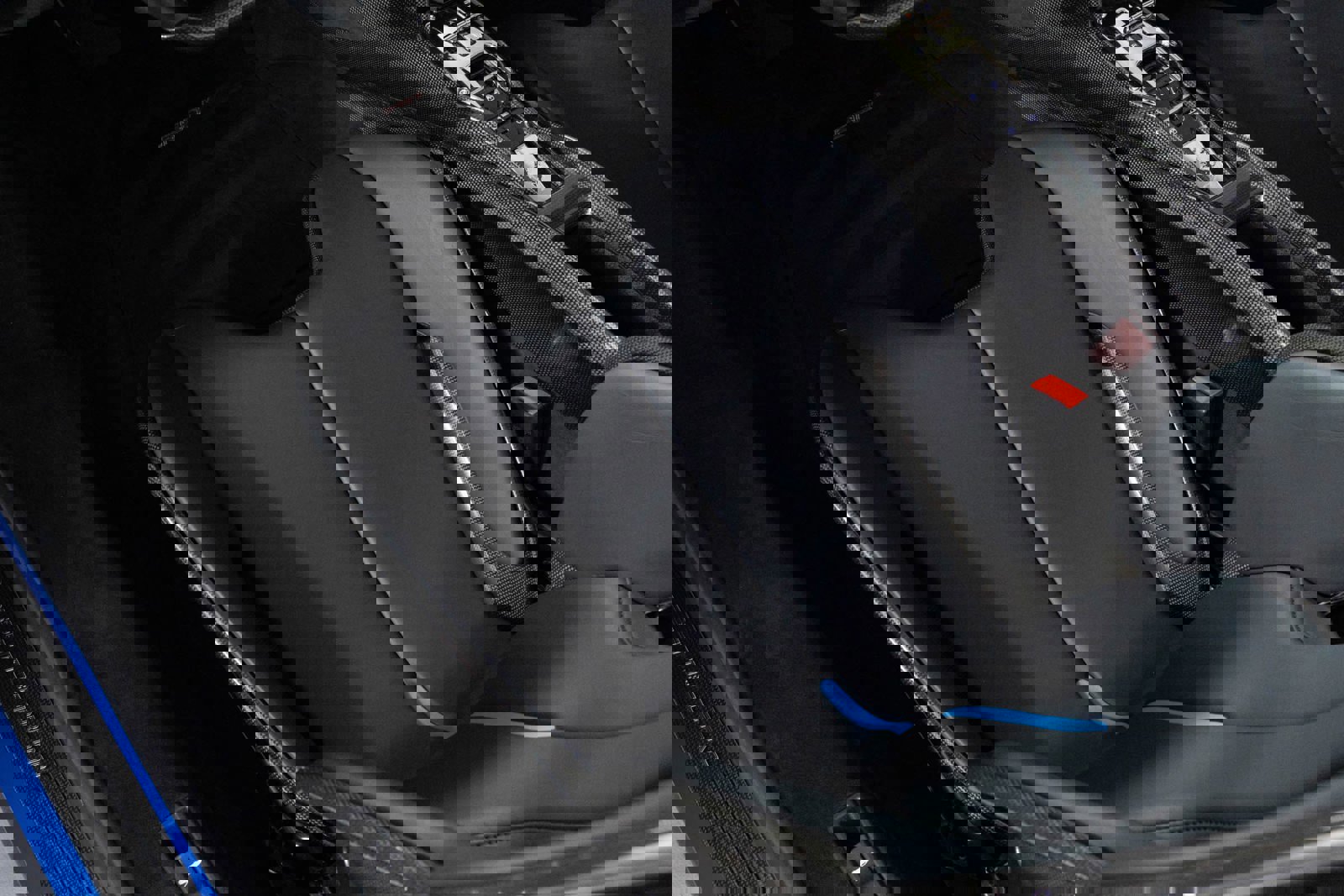 Used 2022 Ferrari SF90 Spider image 46