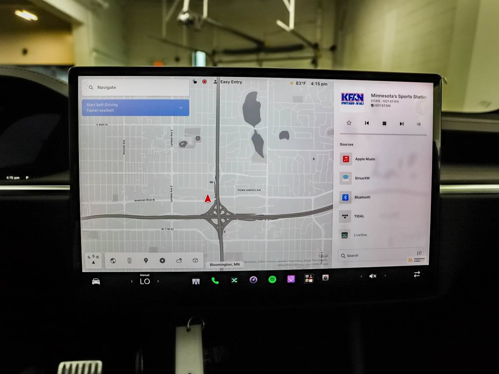 Used 2023 Tesla Model X AWD/4WD image 17