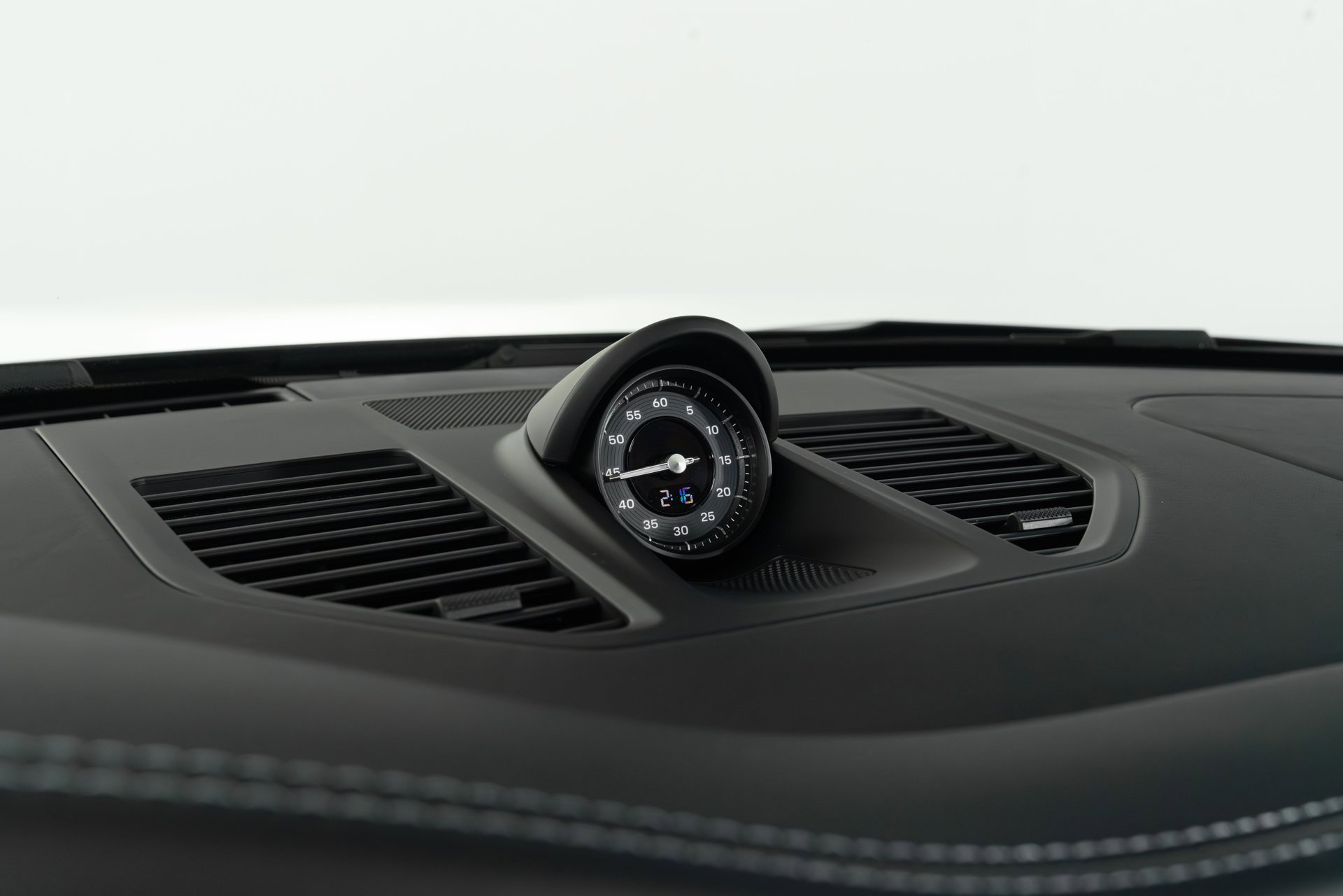 Used 2025 Porsche 911 Carrera GTS image 45