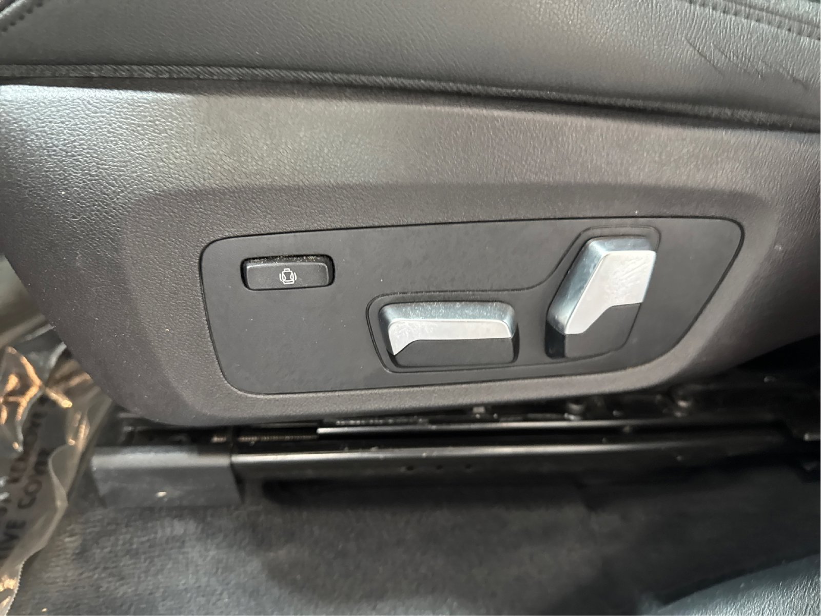 Used 2019 BMW X3 xDrive30i w/ Driving Assistance Package AWD/4WD image 18
