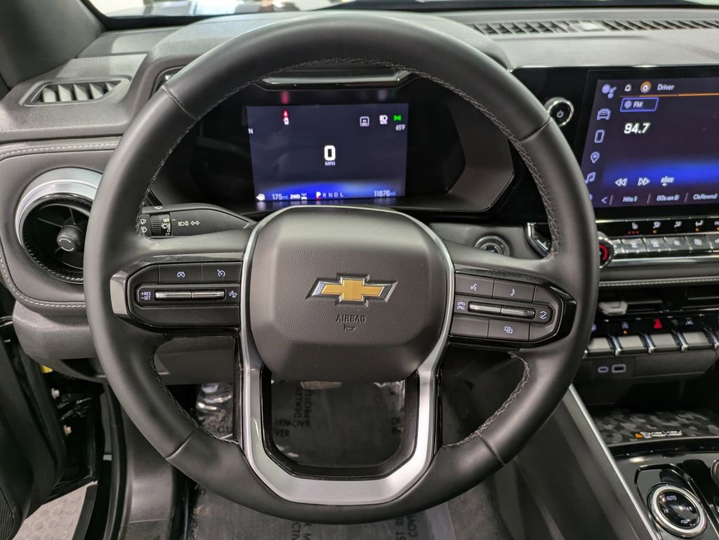 Used 2023 Chevrolet Colorado LT w/ LT Convenience Package II AWD/4WD image 21