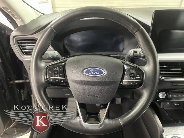 Used 2023 Ford Escape Platinum image 14