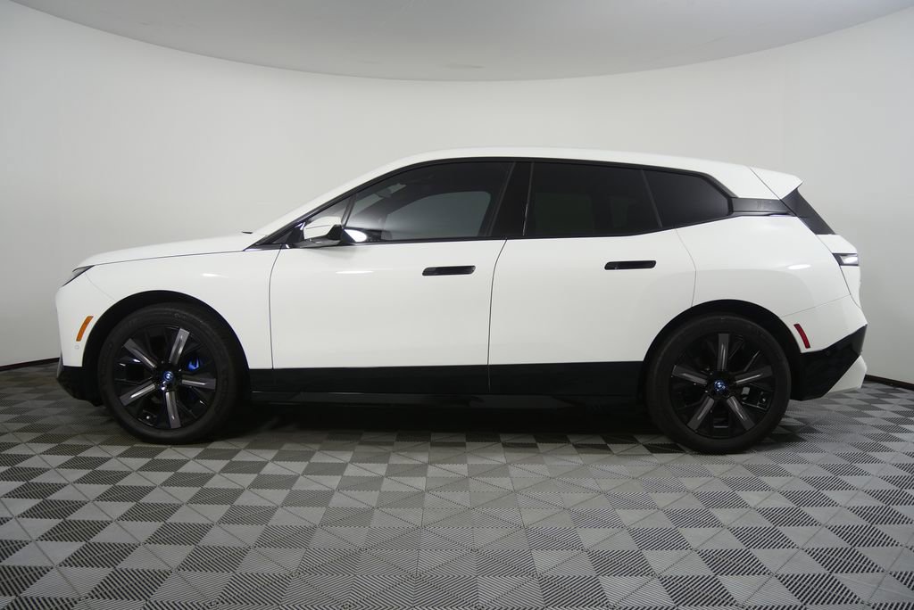 Certified 2024 BMW iX xDrive50 w/ Sport Package AWD/4WD image 6