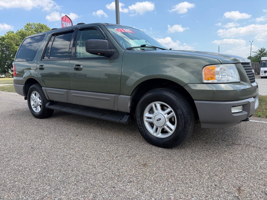 Used 2003 Ford Expedition XLT AWD/4WD image 1