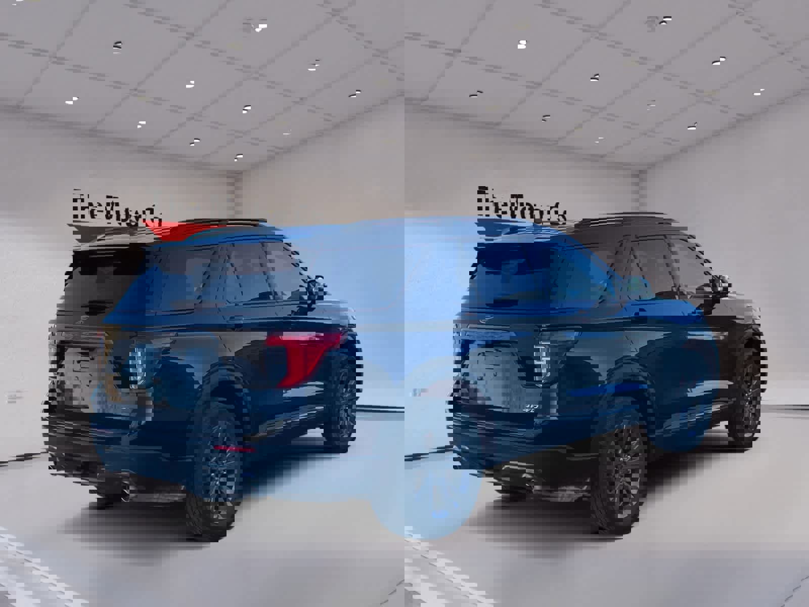 Certified 2023 Ford Explorer XLT w/ Equipment Group 202A image 5