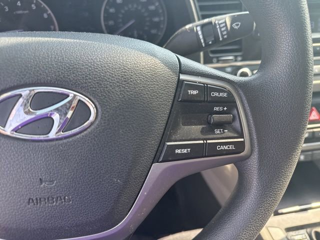Used 2018 Hyundai Elantra SE FWD image 19