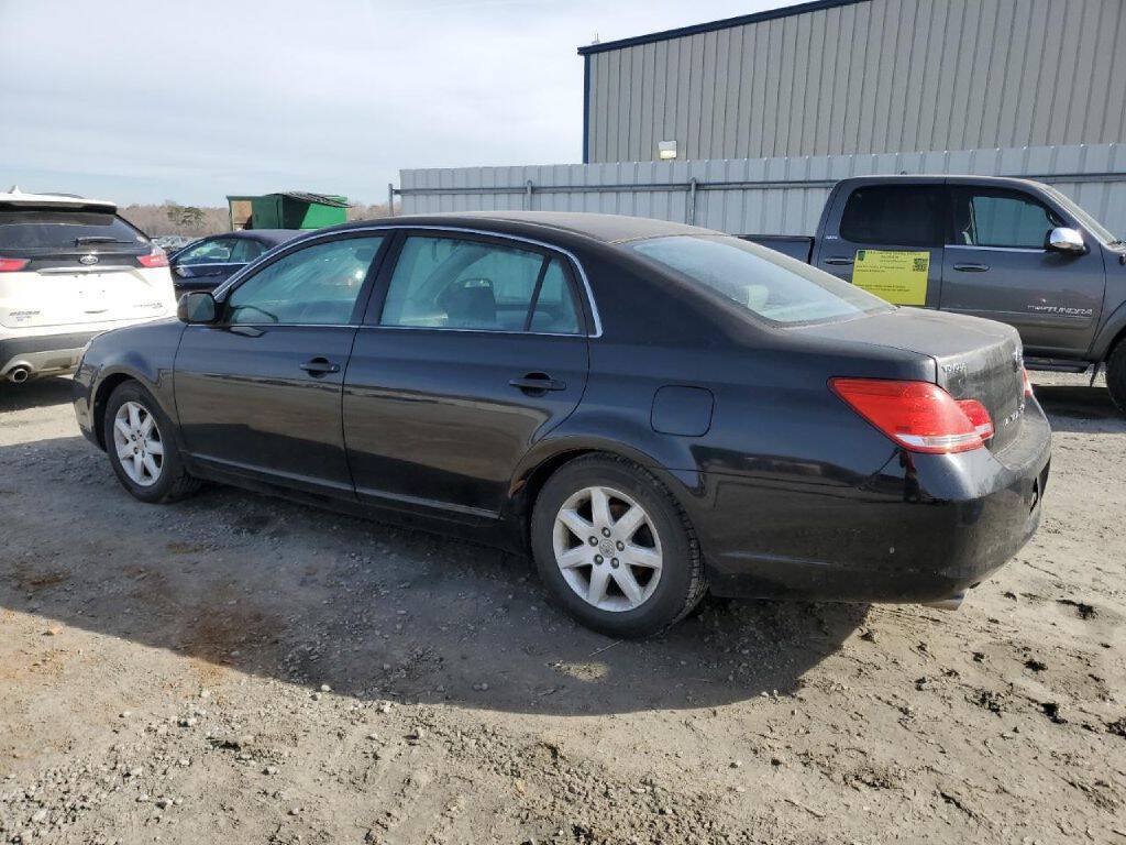 Used 2006 Toyota Avalon XL FWD image 2