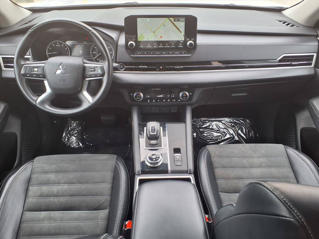 Used 2024 Mitsubishi Outlander SE AWD/4WD image 13