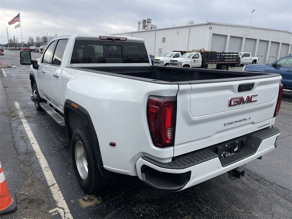 Used 2022 GMC Sierra 3500 Denali image 11