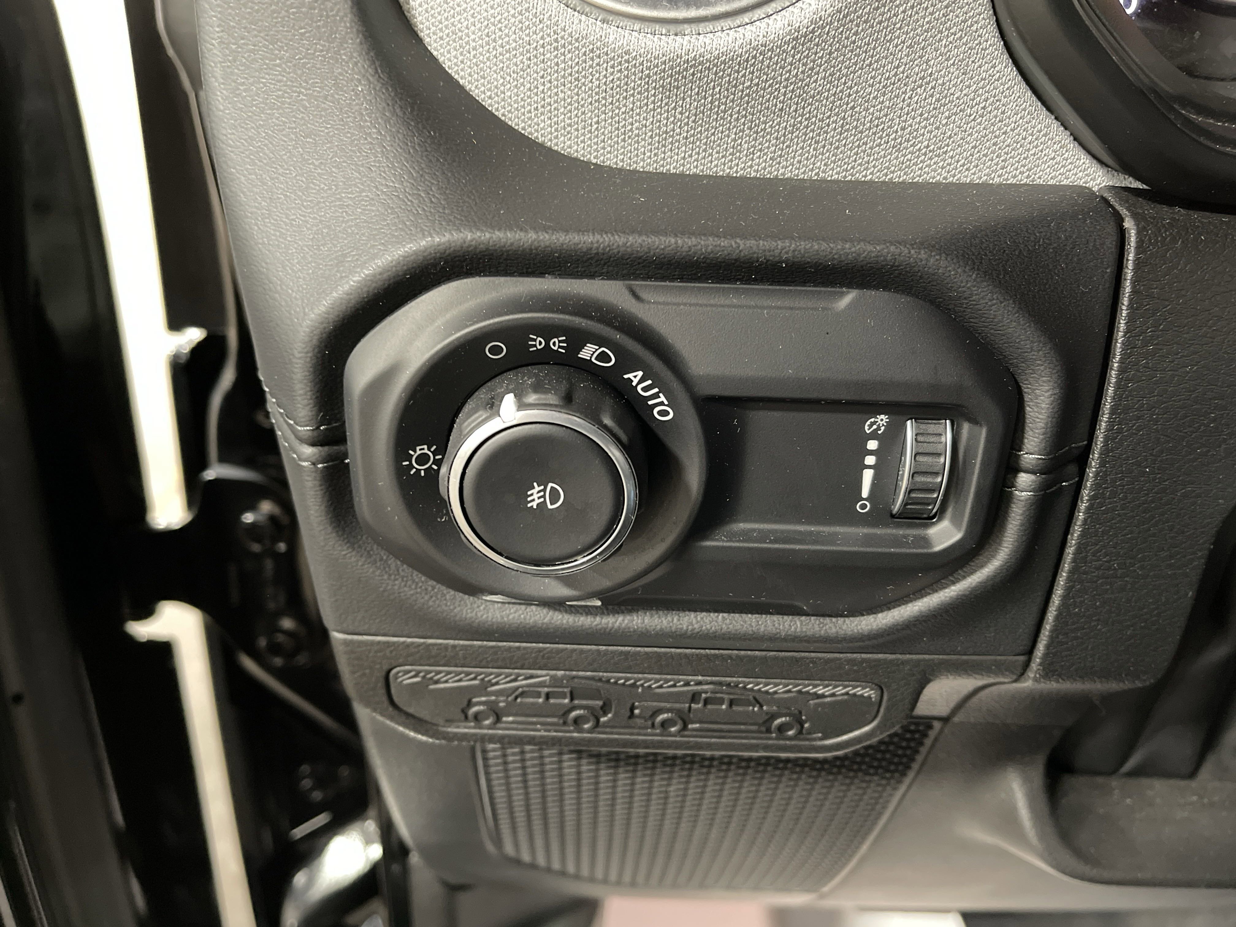 Used 2024 Jeep Wrangler Sahara w/ Safety Group image 19