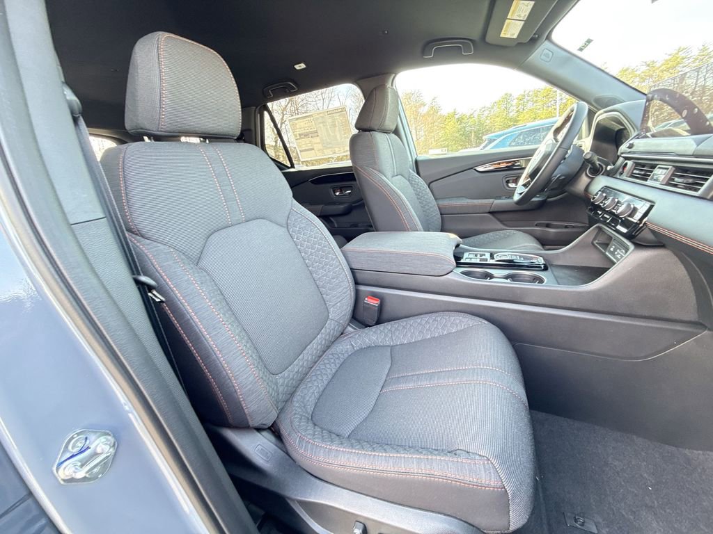 New 2026 Honda Pilot Sport image 25