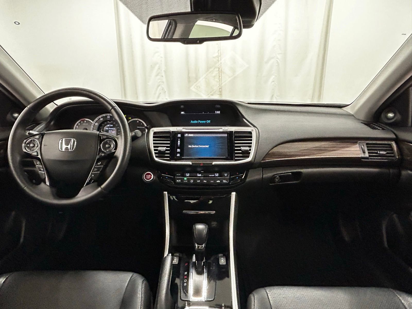 Used 2017 Honda Accord Touring image 8