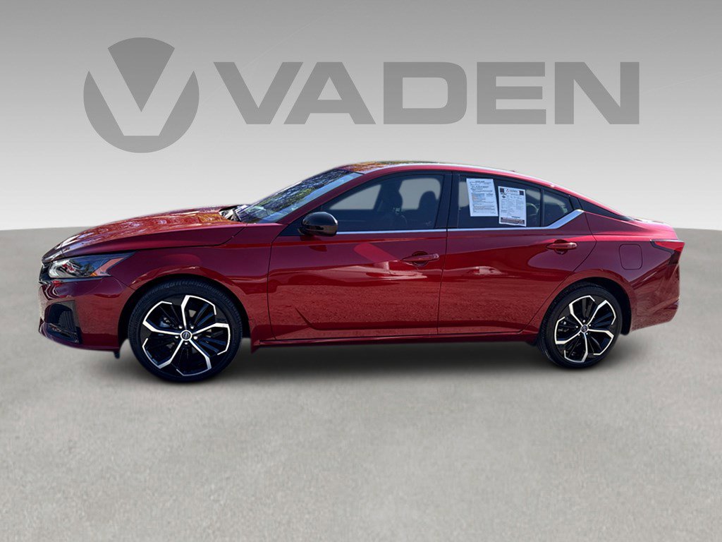 Used 2024 Nissan Altima 2.5 SR w/ SR Premium Package AWD/4WD image 26