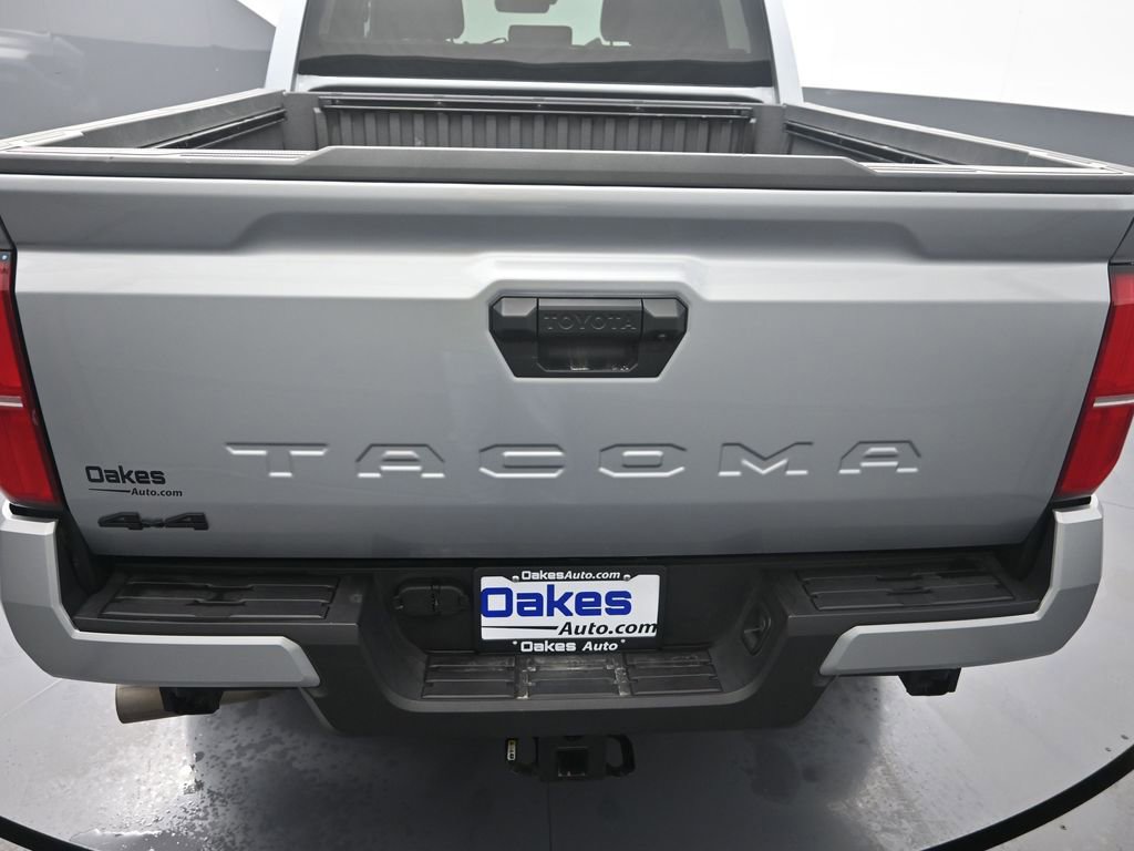 Used 2025 Toyota Tacoma TRD Off-Road image 32