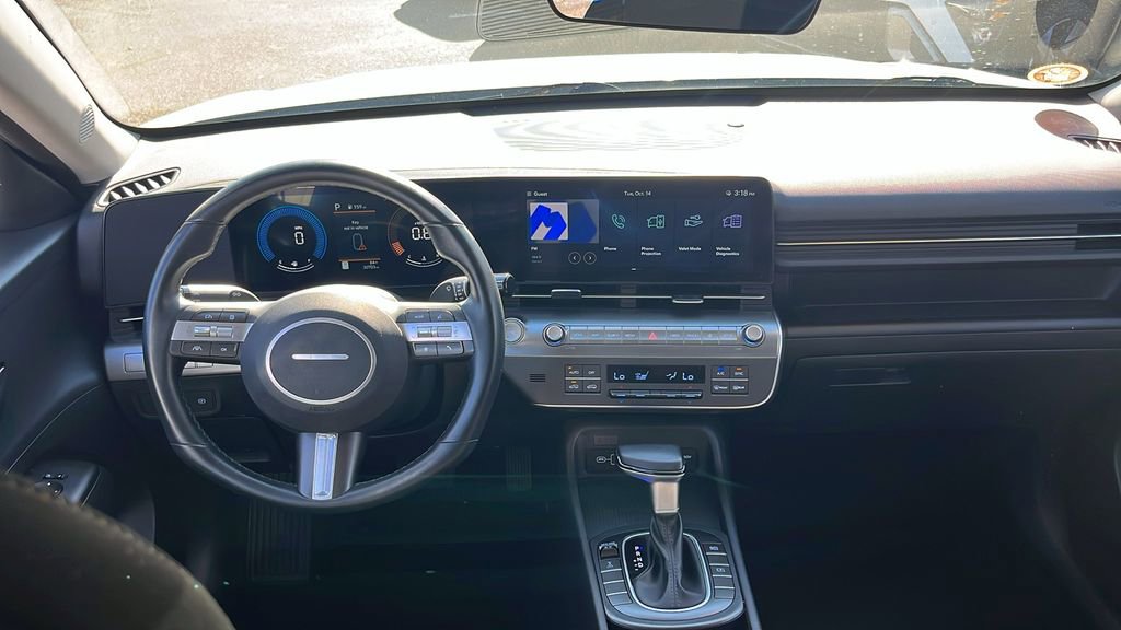 Used 2025 Hyundai Kona SEL image 31