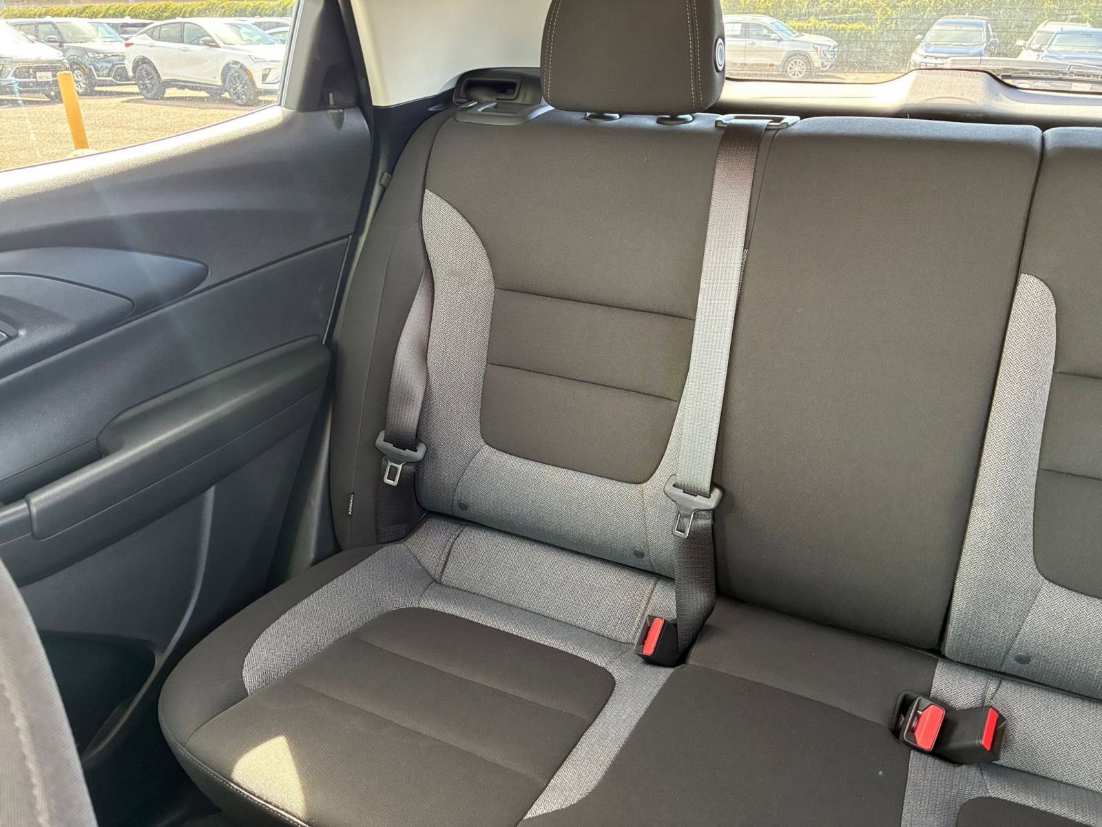 Used 2025 Chevrolet TrailBlazer LT image 38