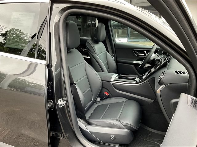 Used 2026 Mercedes-Benz GLC 300 4MATIC image 31