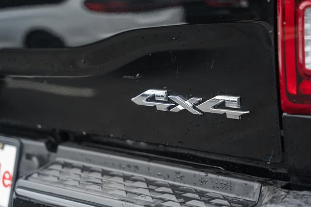 New 2026 RAM 3500 Laramie AWD/4WD image 10