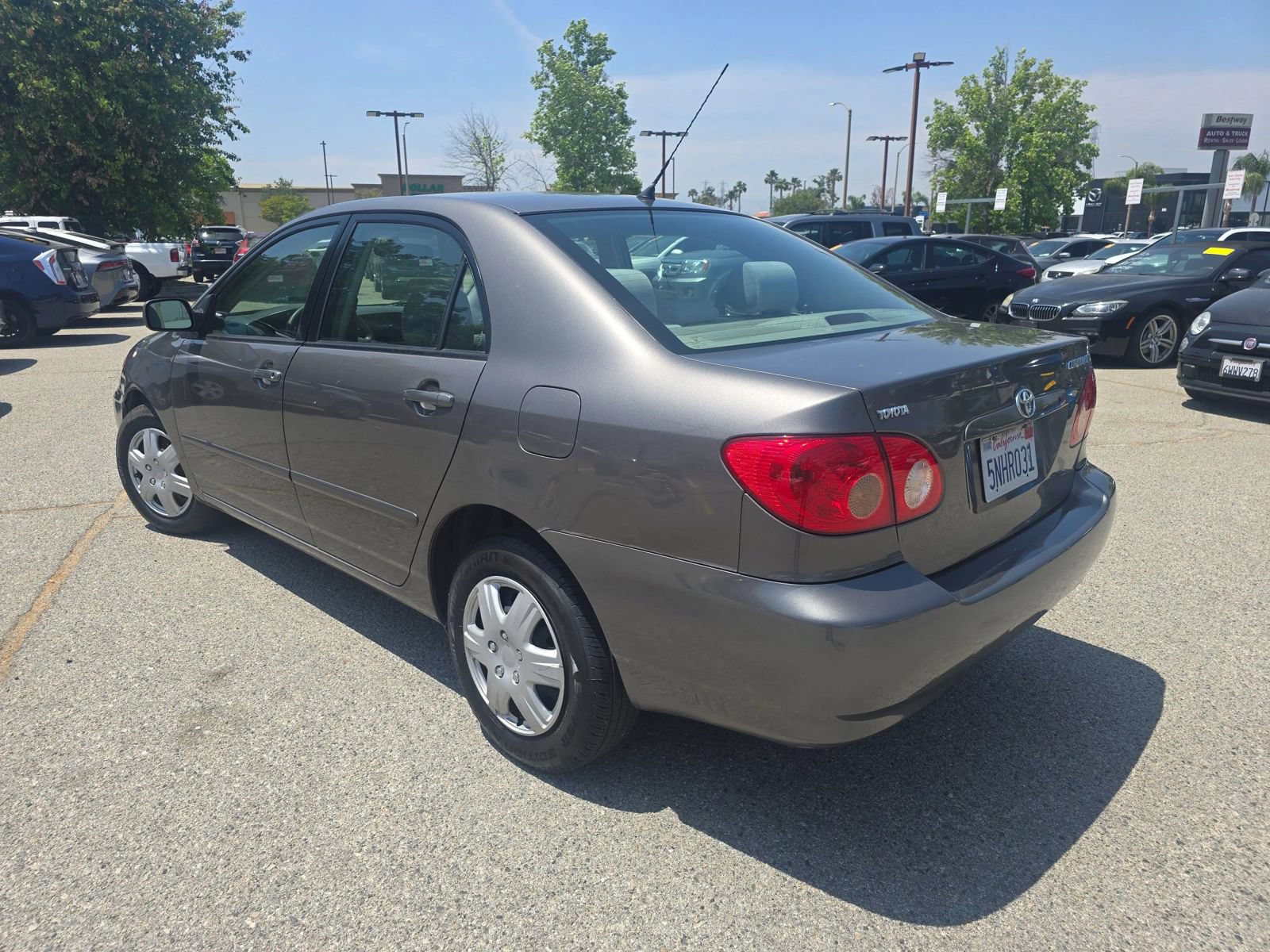 Used 2005 Toyota Corolla LE FWD image 7