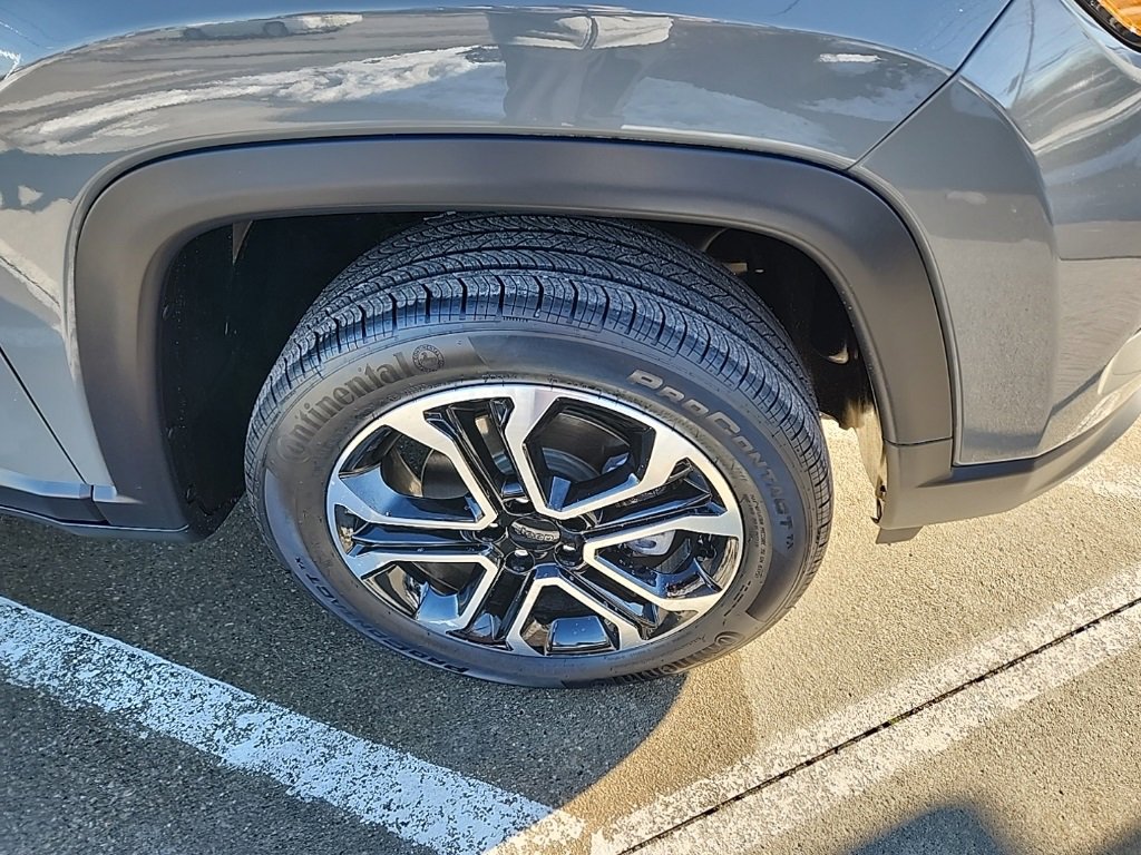 Certified 2022 Jeep Compass Limited image 13