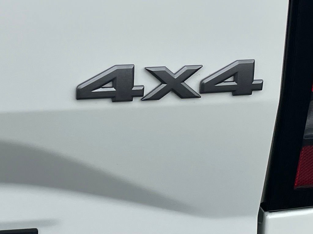 Used 2024 Nissan Frontier S w/ Tow Package image 21