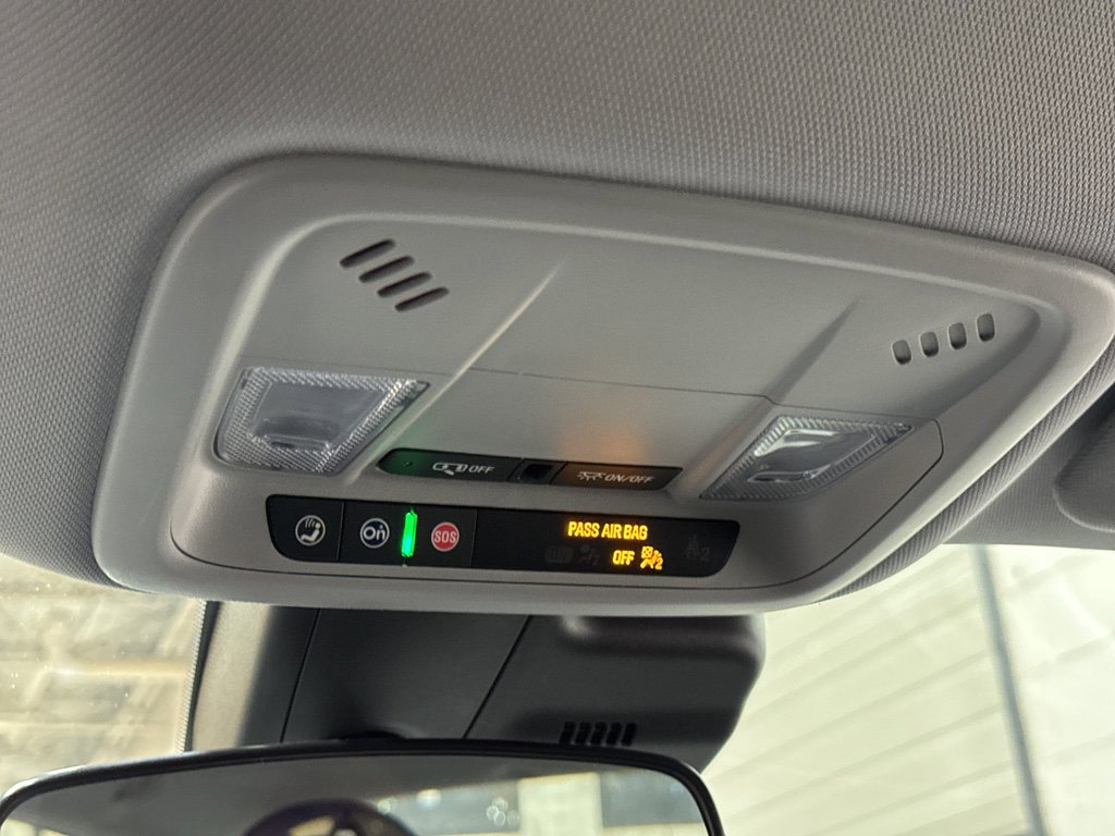 Used 2025 Chevrolet Malibu LT image 31