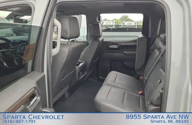 Used 2024 Chevrolet Silverado 1500 RST w/ Convenience Package II AWD/4WD image 4